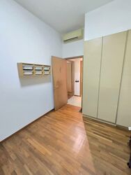 Waterfront Waves (D16), Condominium #573142751